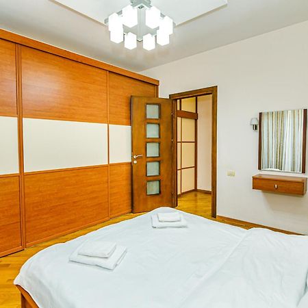 Boulevard Apartment By Baku Housing Exteriör bild